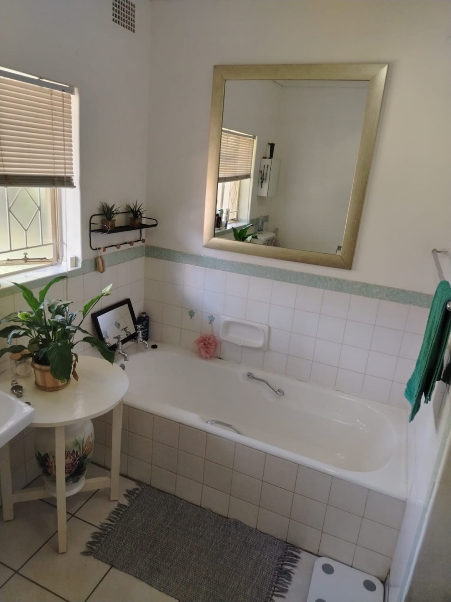 3 Bedroom Property for Sale in Flamwood North West